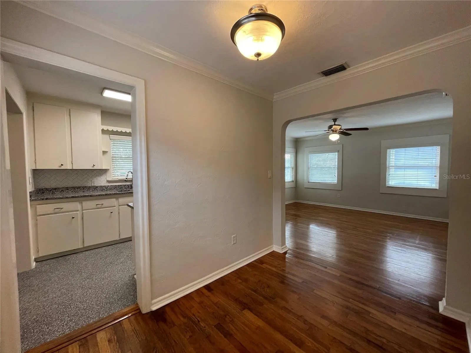 303 S AUDUBON AVE