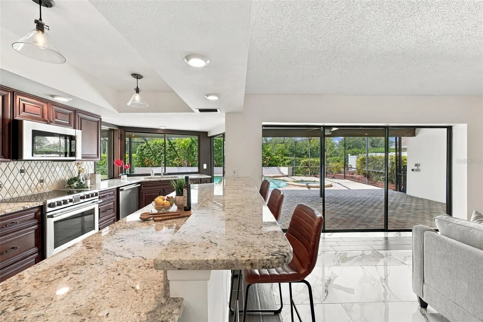 2924 TORREY PINES CT
