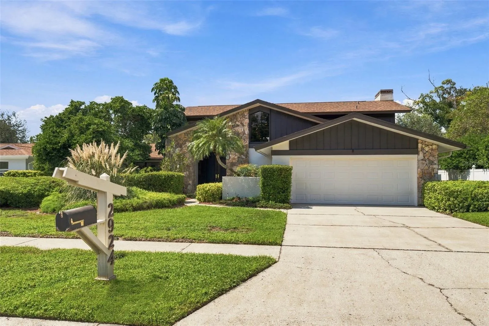 2924 TORREY PINES CT