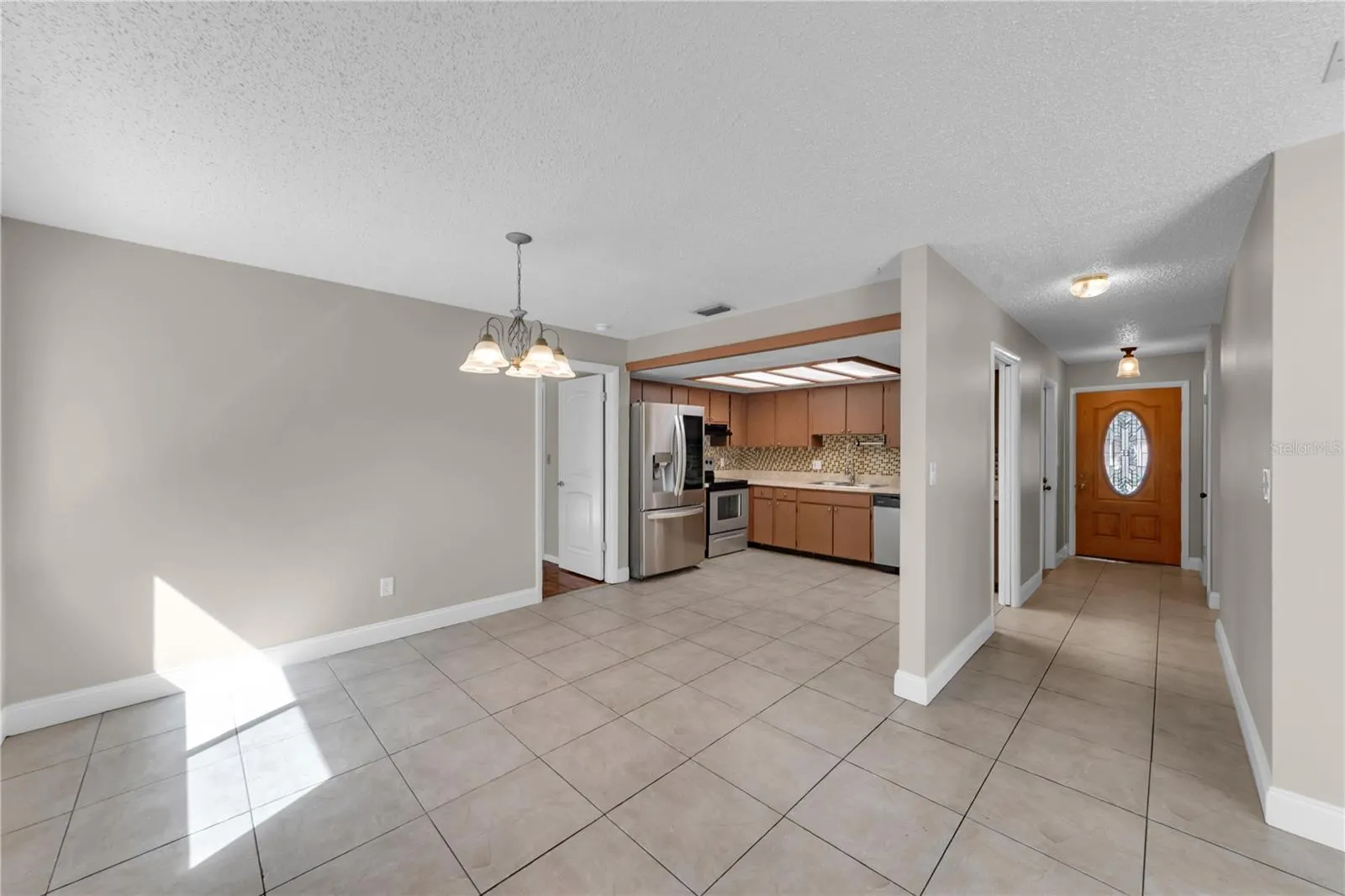 9602 HIDDEN OAKS CIR