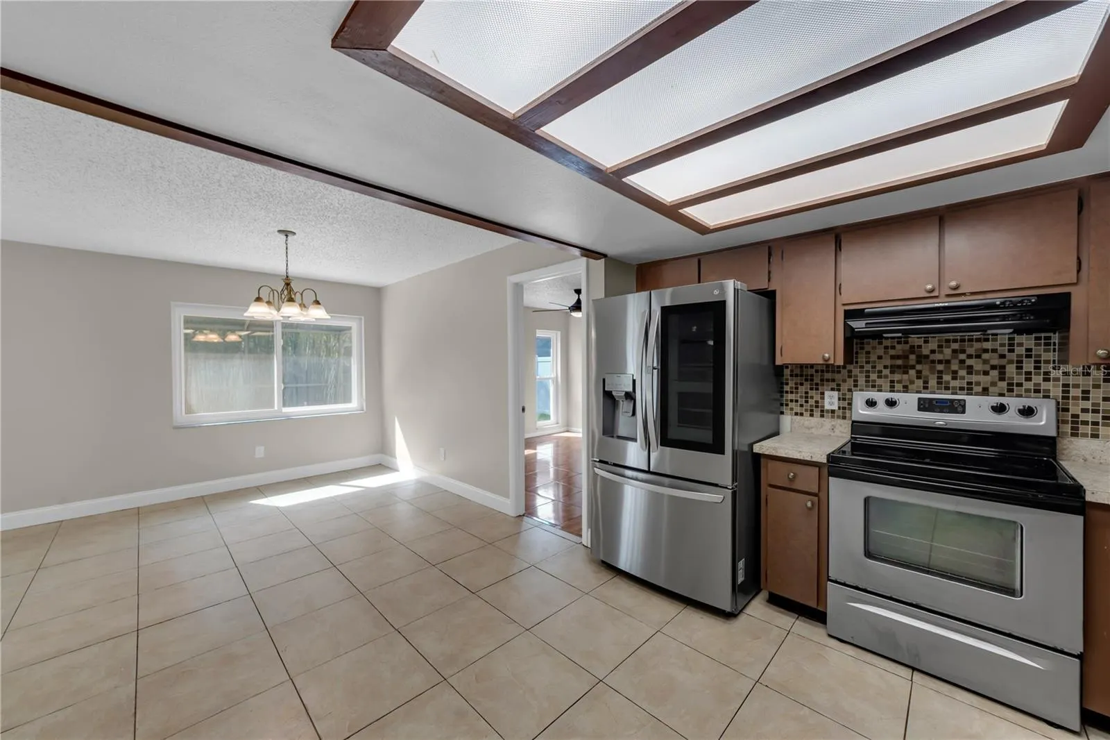 9602 HIDDEN OAKS CIR
