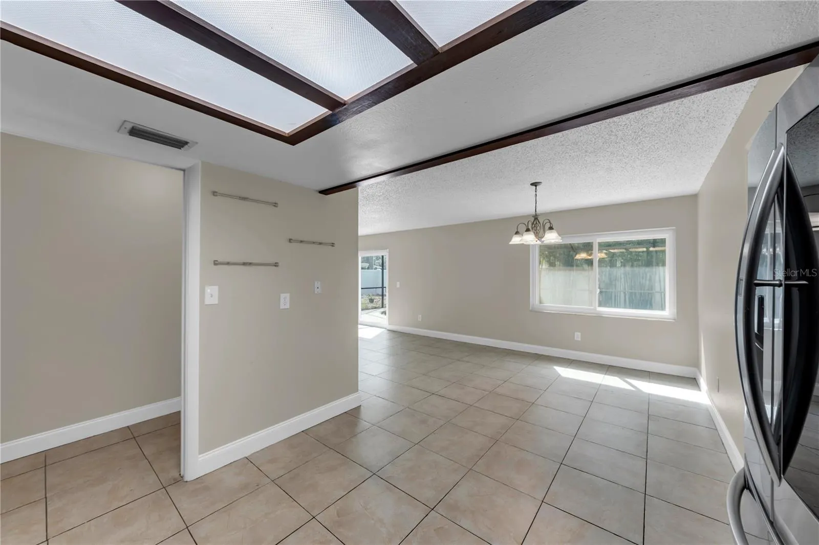 9602 HIDDEN OAKS CIR
