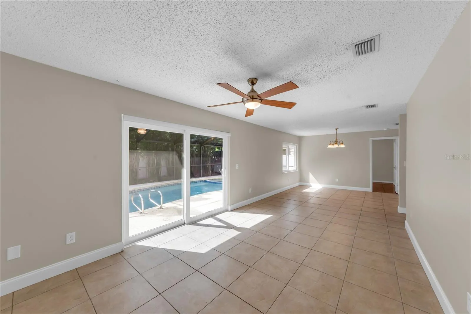9602 HIDDEN OAKS CIR