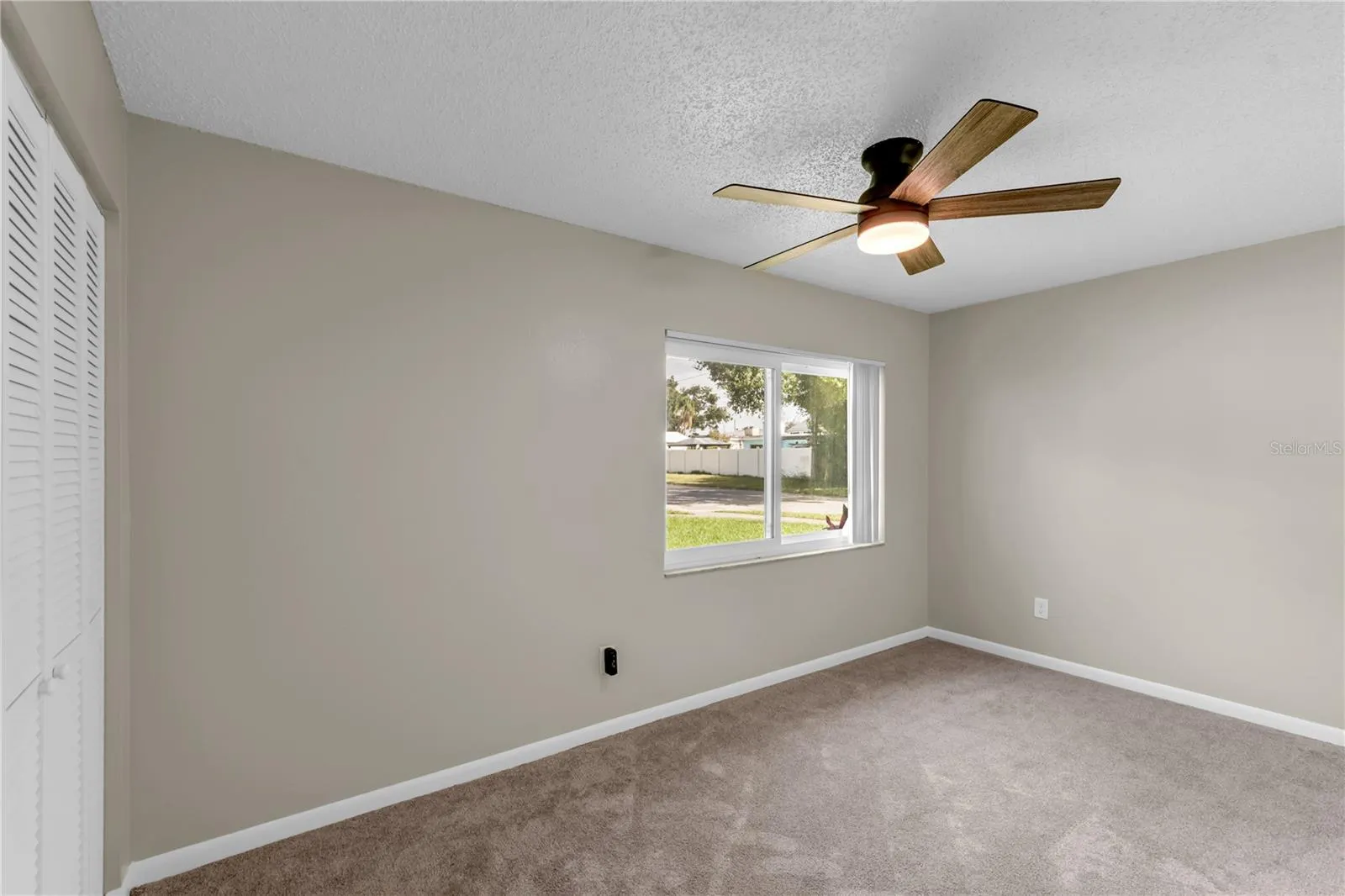 9602 HIDDEN OAKS CIR