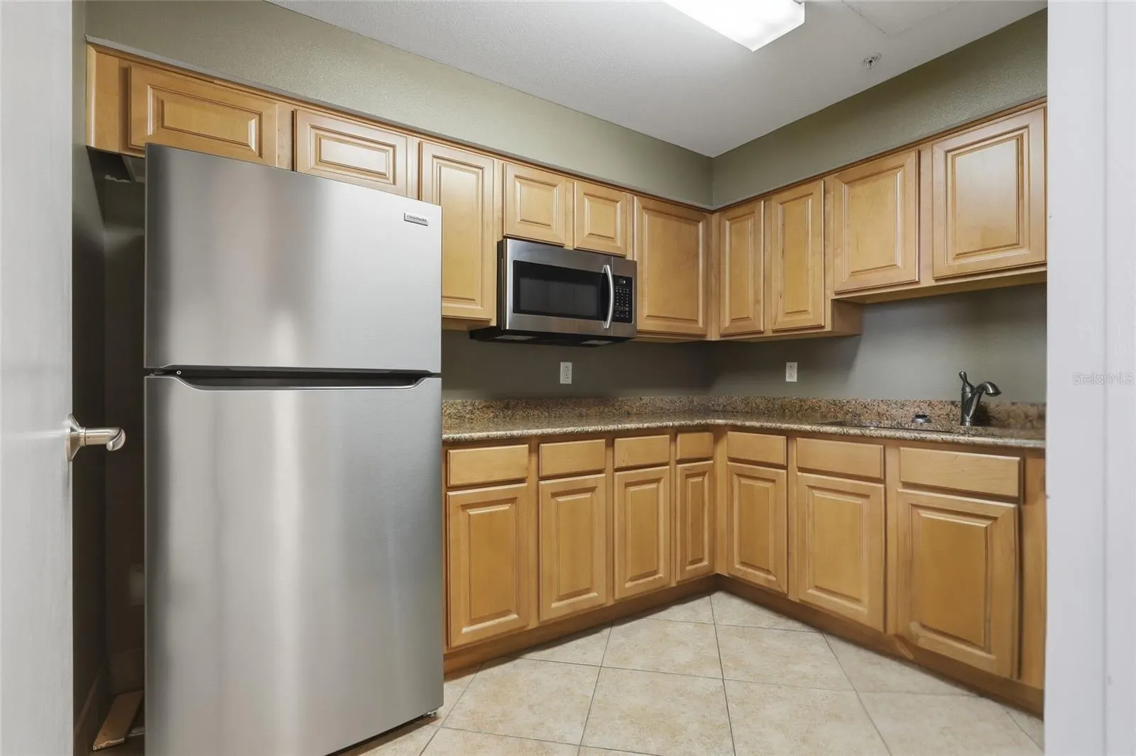 1108 N FRANKLIN ST #405 #405