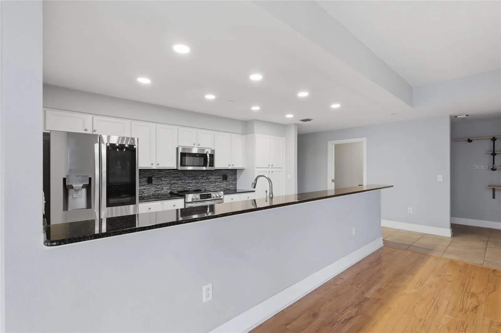 1108 N FRANKLIN ST #405 #405