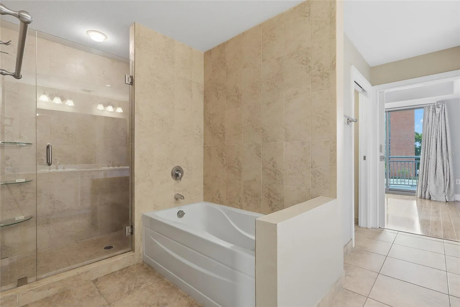 1108 N FRANKLIN ST #405 #405
