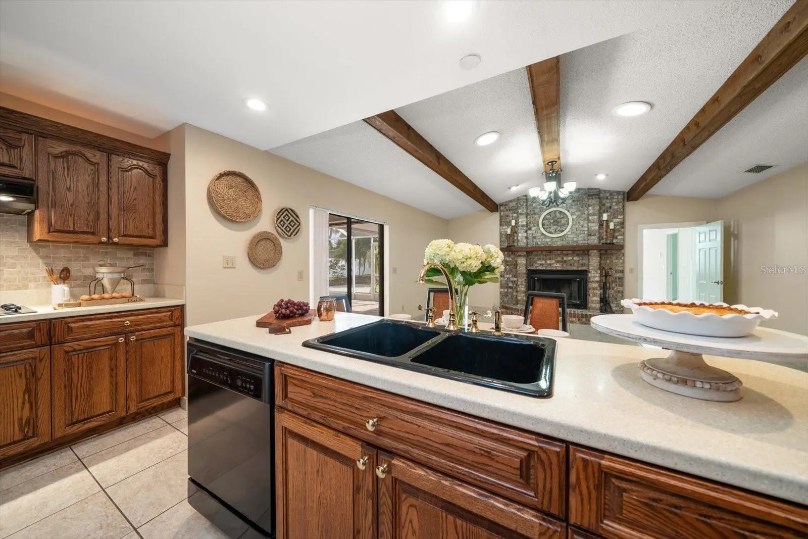 1105 DEER RUN PL