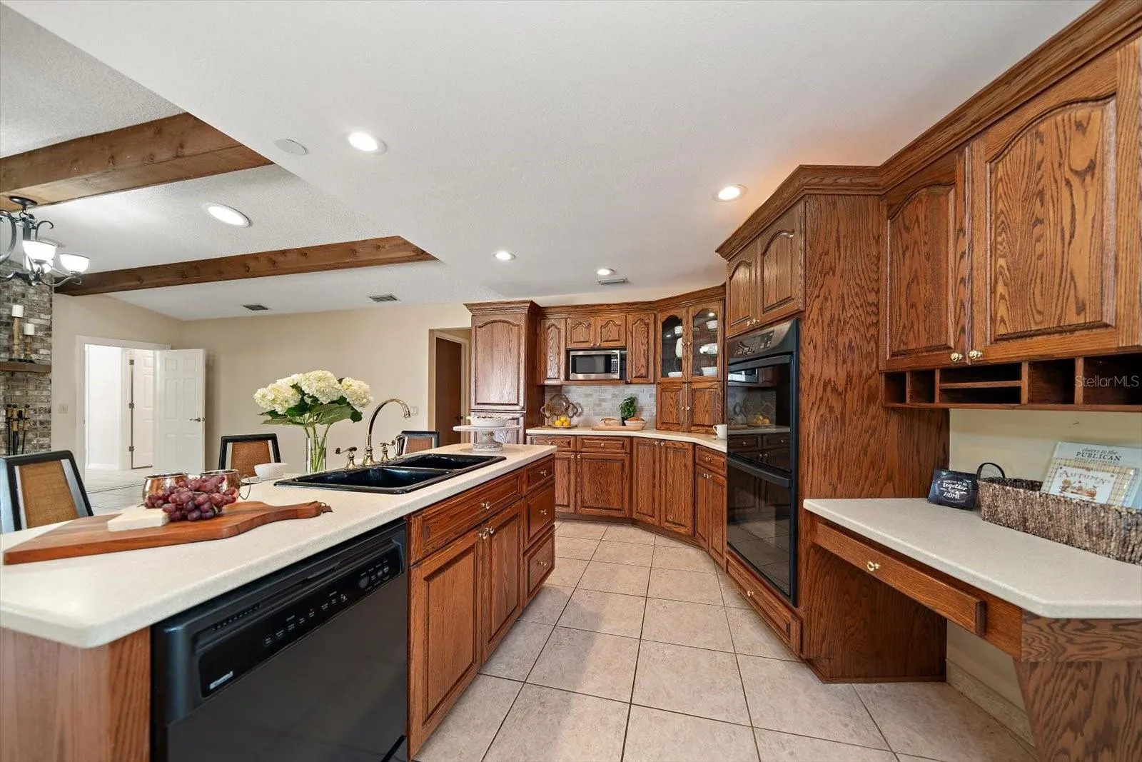 1105 DEER RUN PL