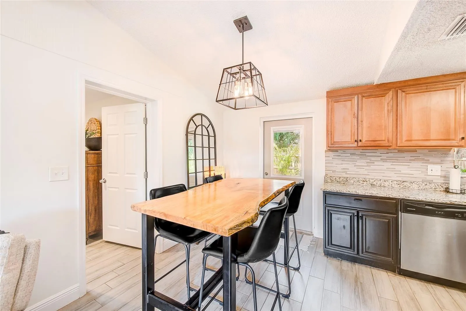 3144 JOHNS PKWY