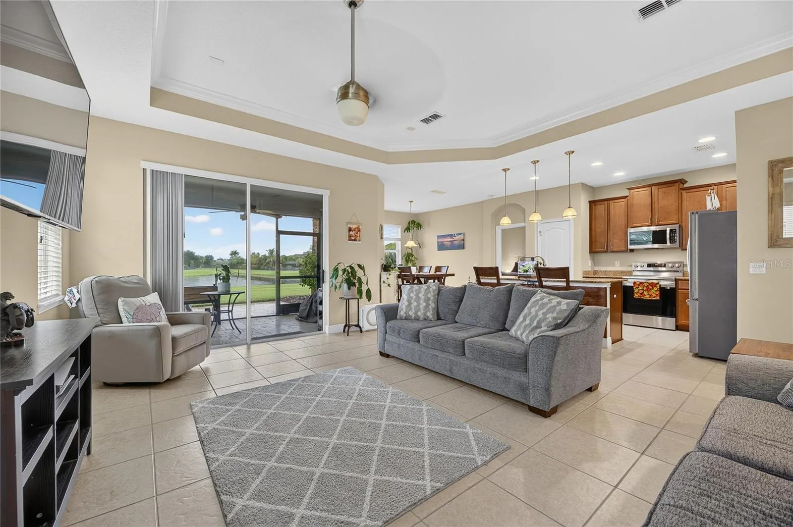 6911 SAIL VIEW LN