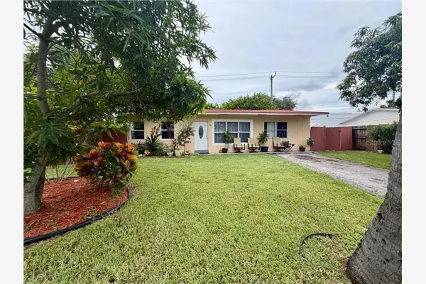 2531 NE 7TH TER