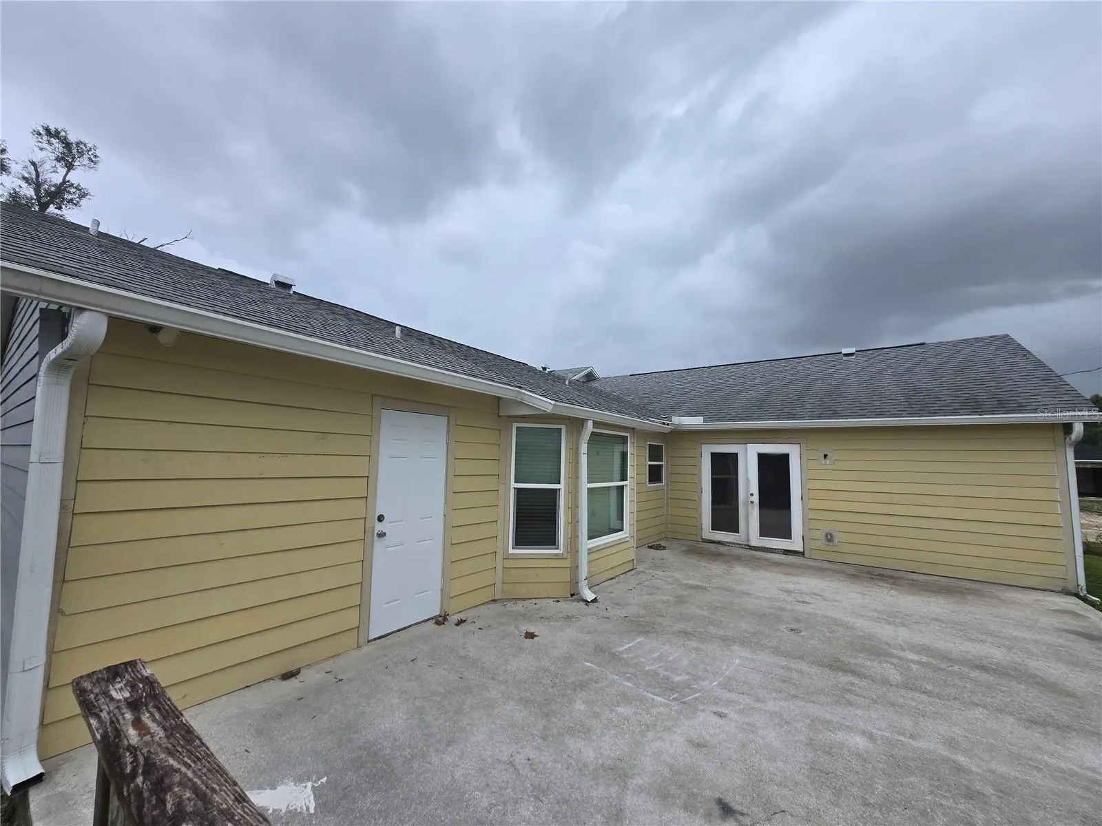2602 22ND PL NE