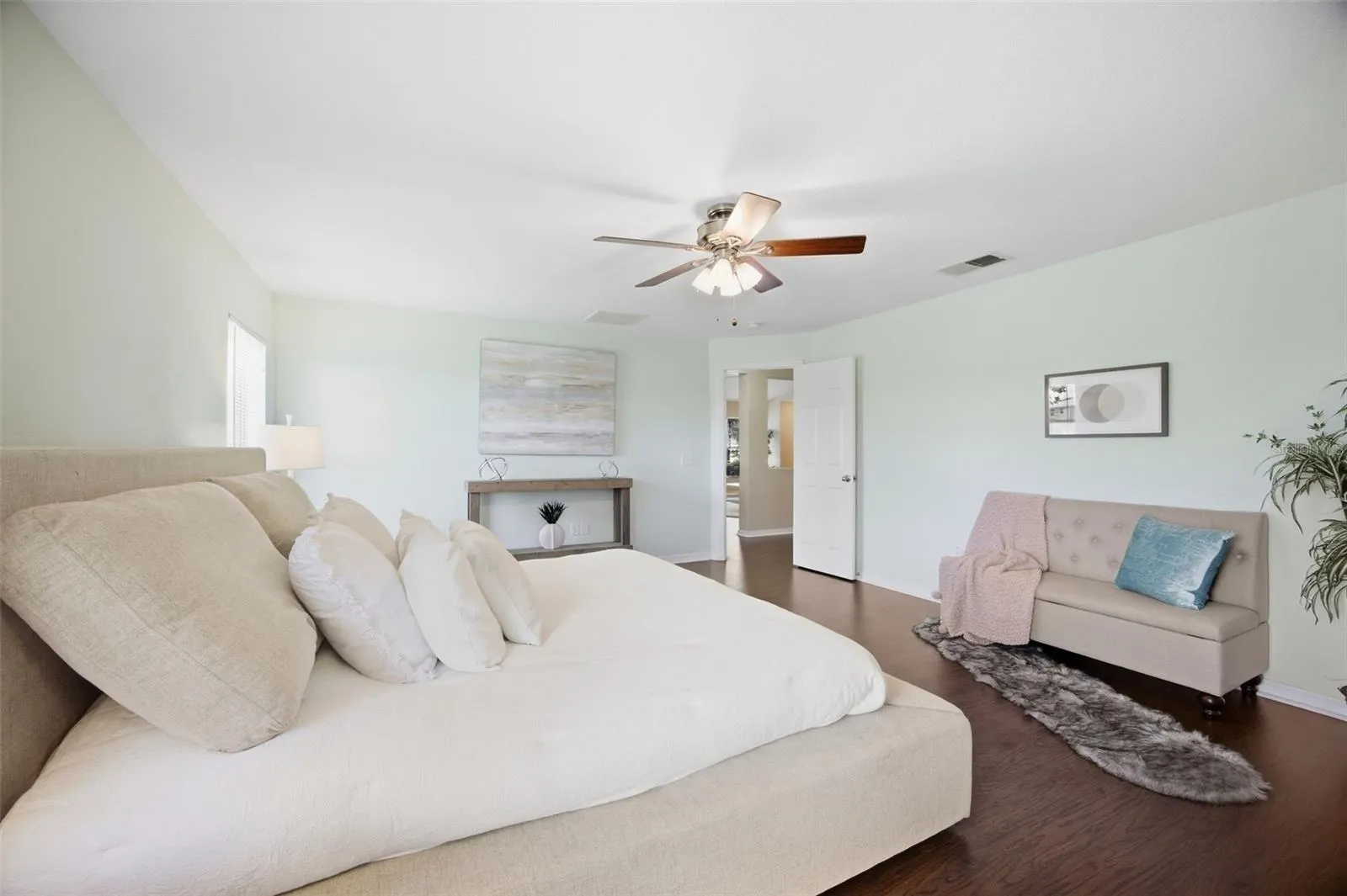 5249 MOON SHELL DR