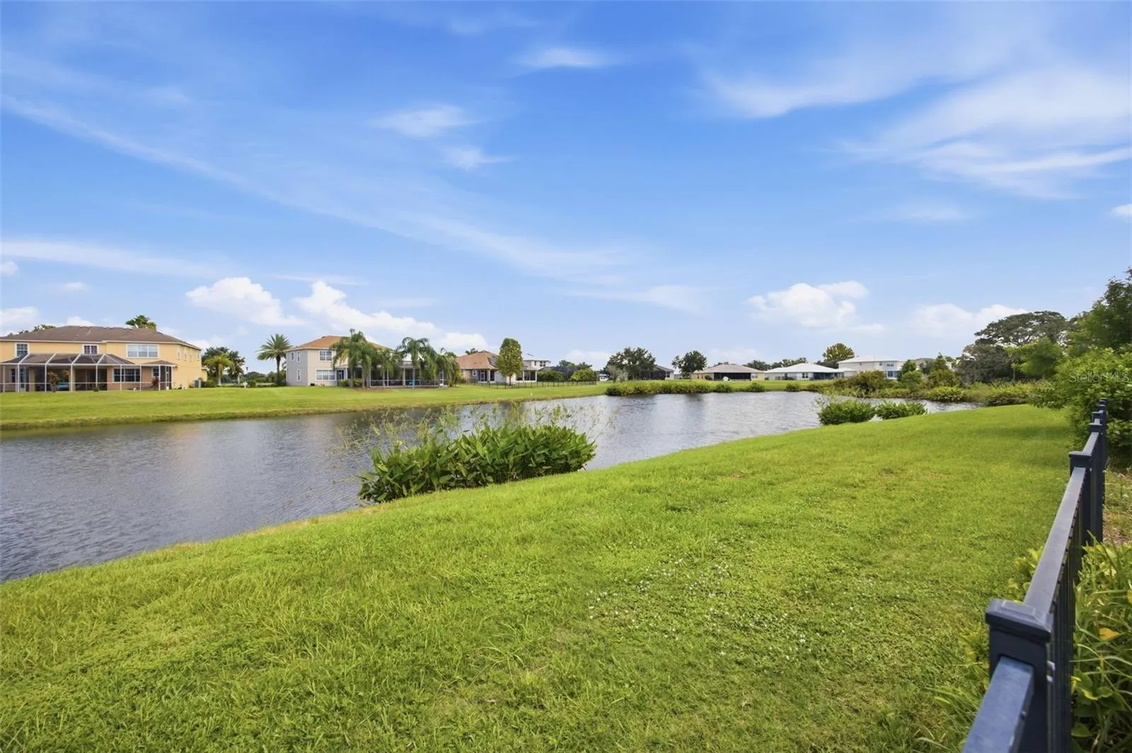 5249 MOON SHELL DR