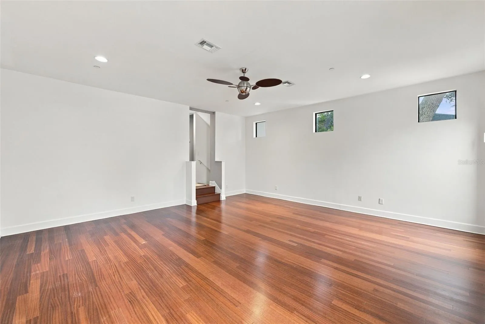 213 S MOODY AVE #1 #1