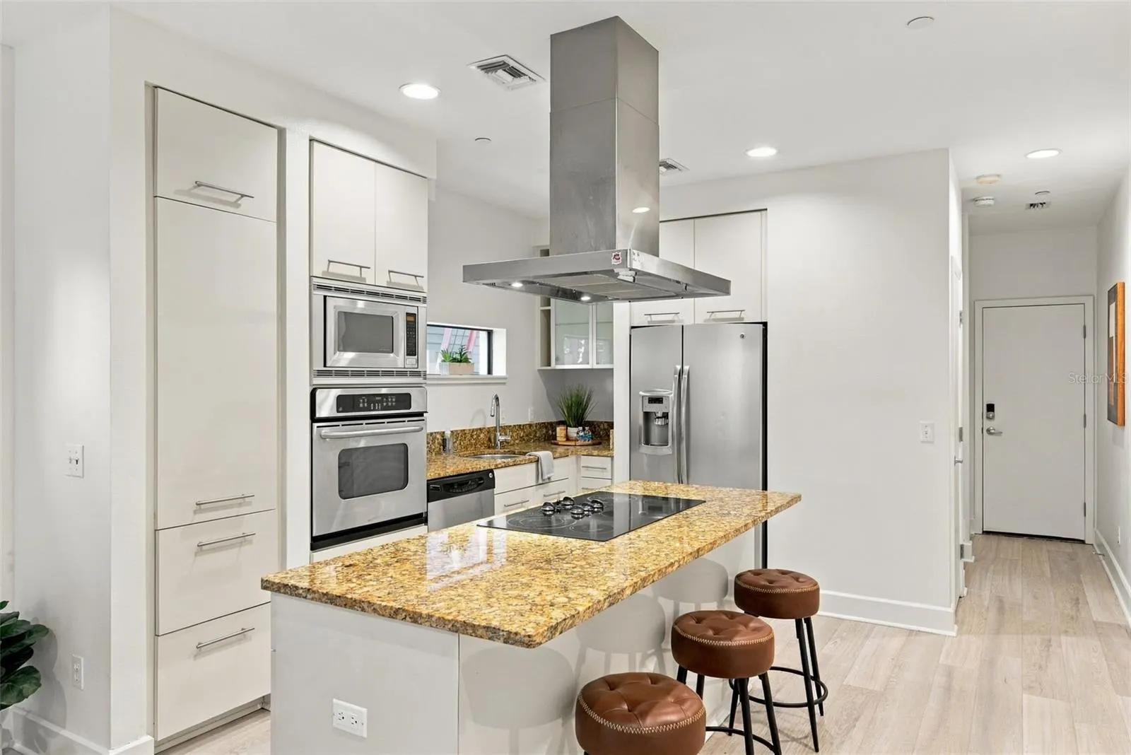 213 S MOODY AVE #1 #1