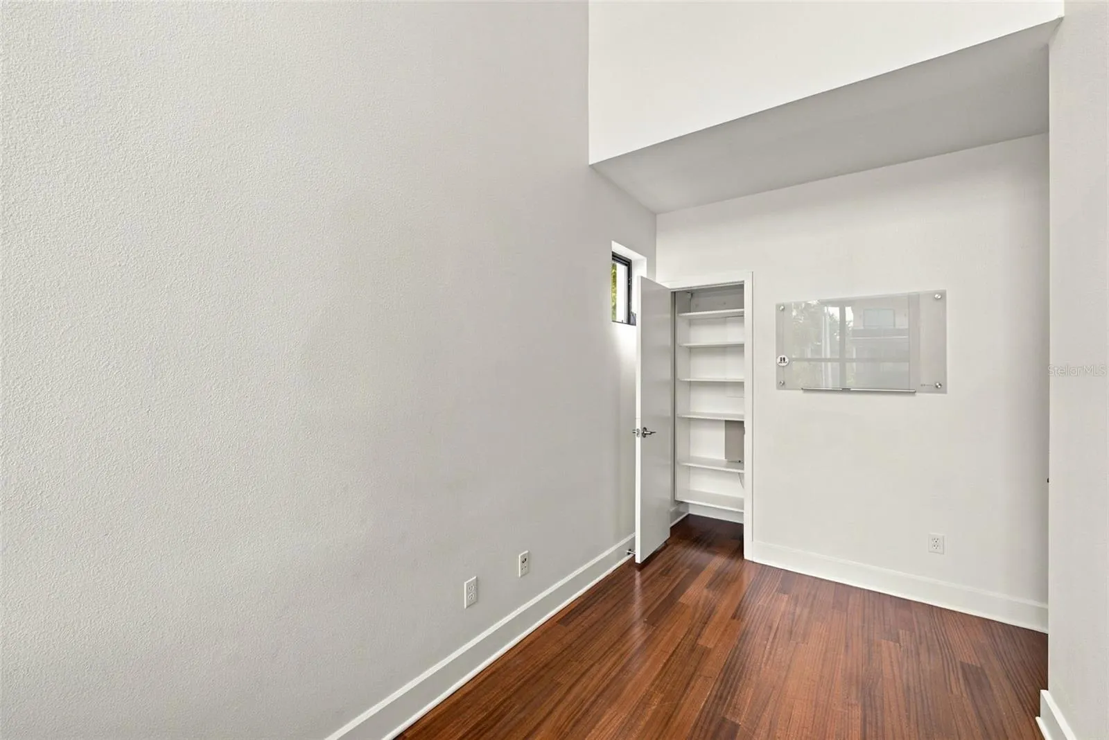 213 S MOODY AVE #1 #1