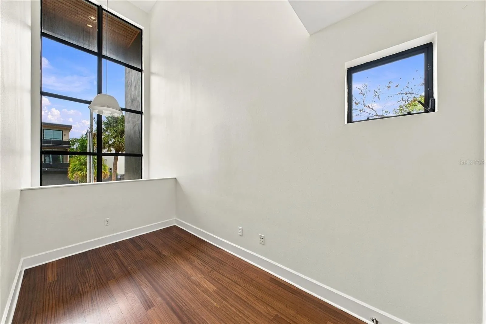 213 S MOODY AVE #1 #1