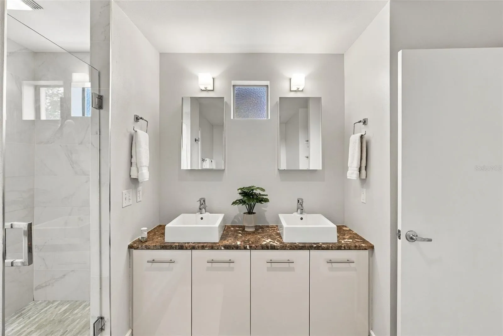 213 S MOODY AVE #1 #1
