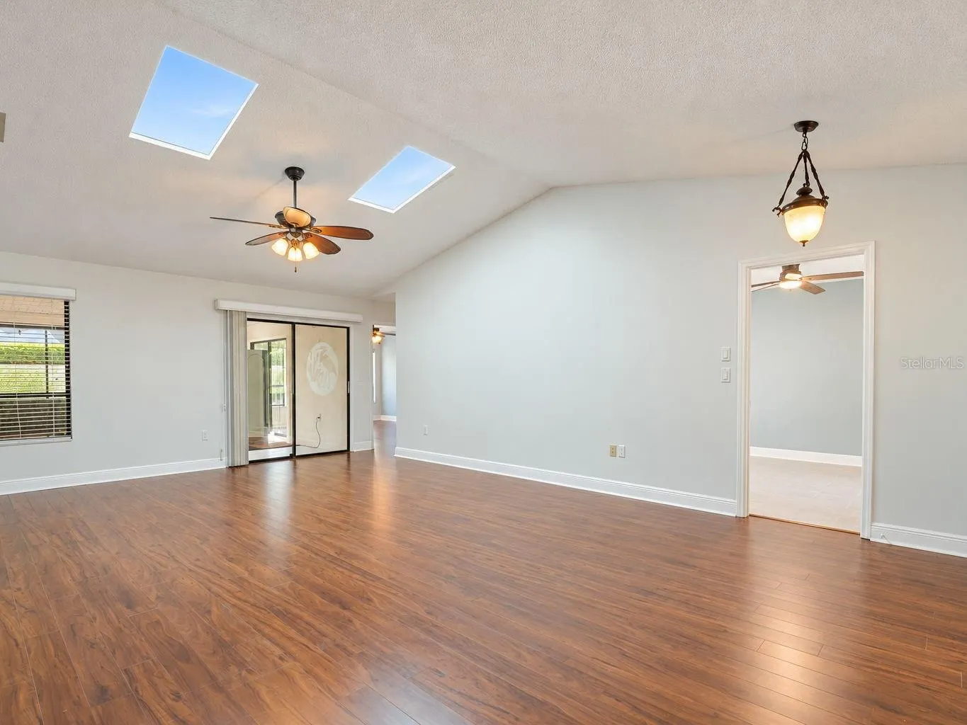 119 PARKSIDE COLONY DR