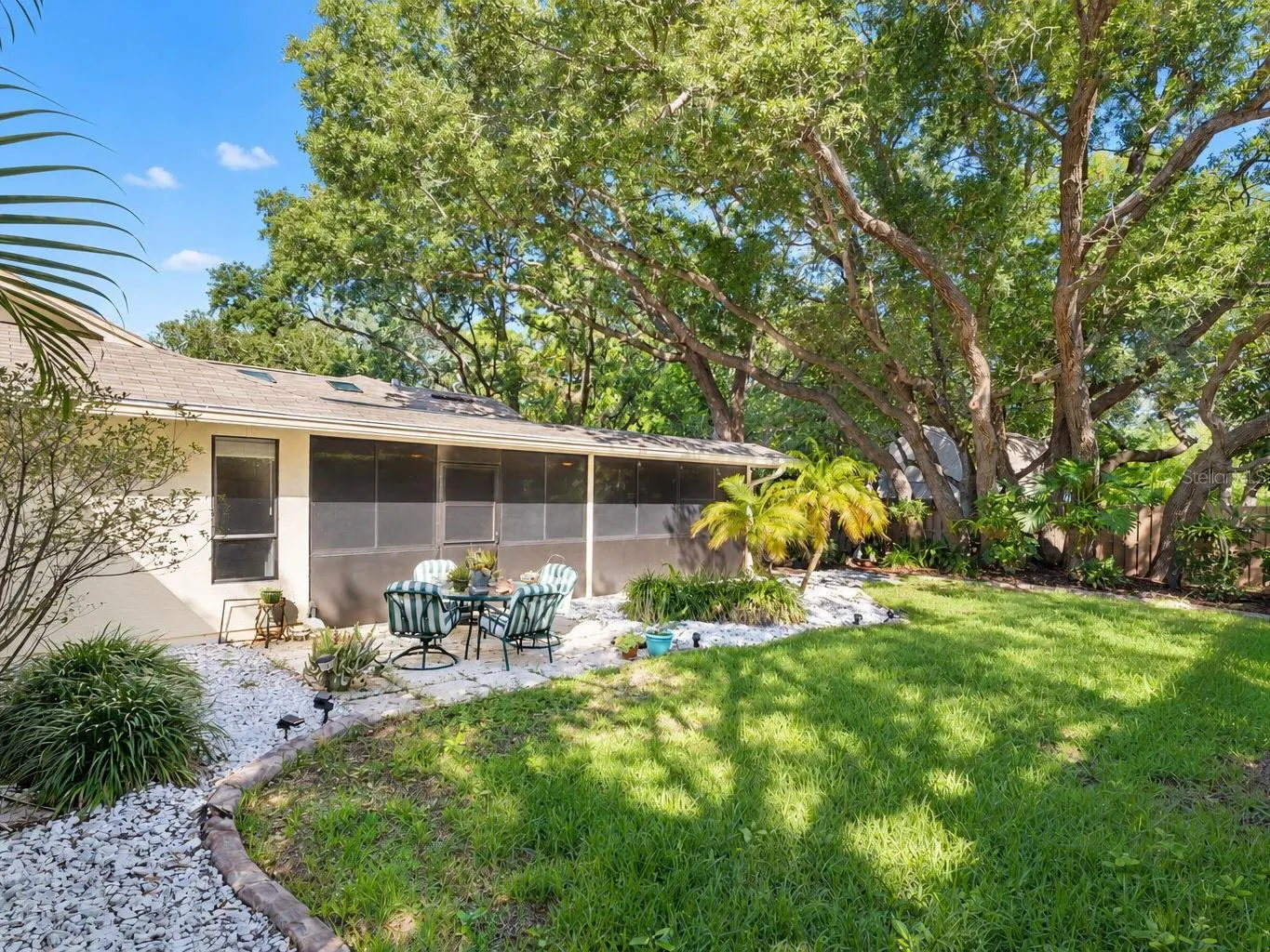 119 PARKSIDE COLONY DR