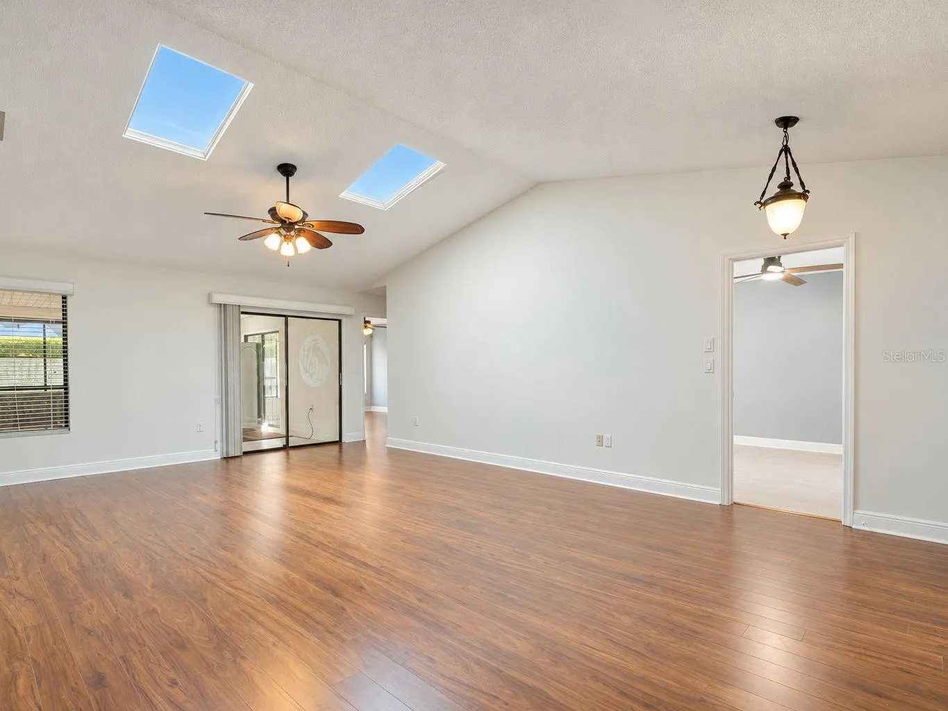 119 PARKSIDE COLONY DR