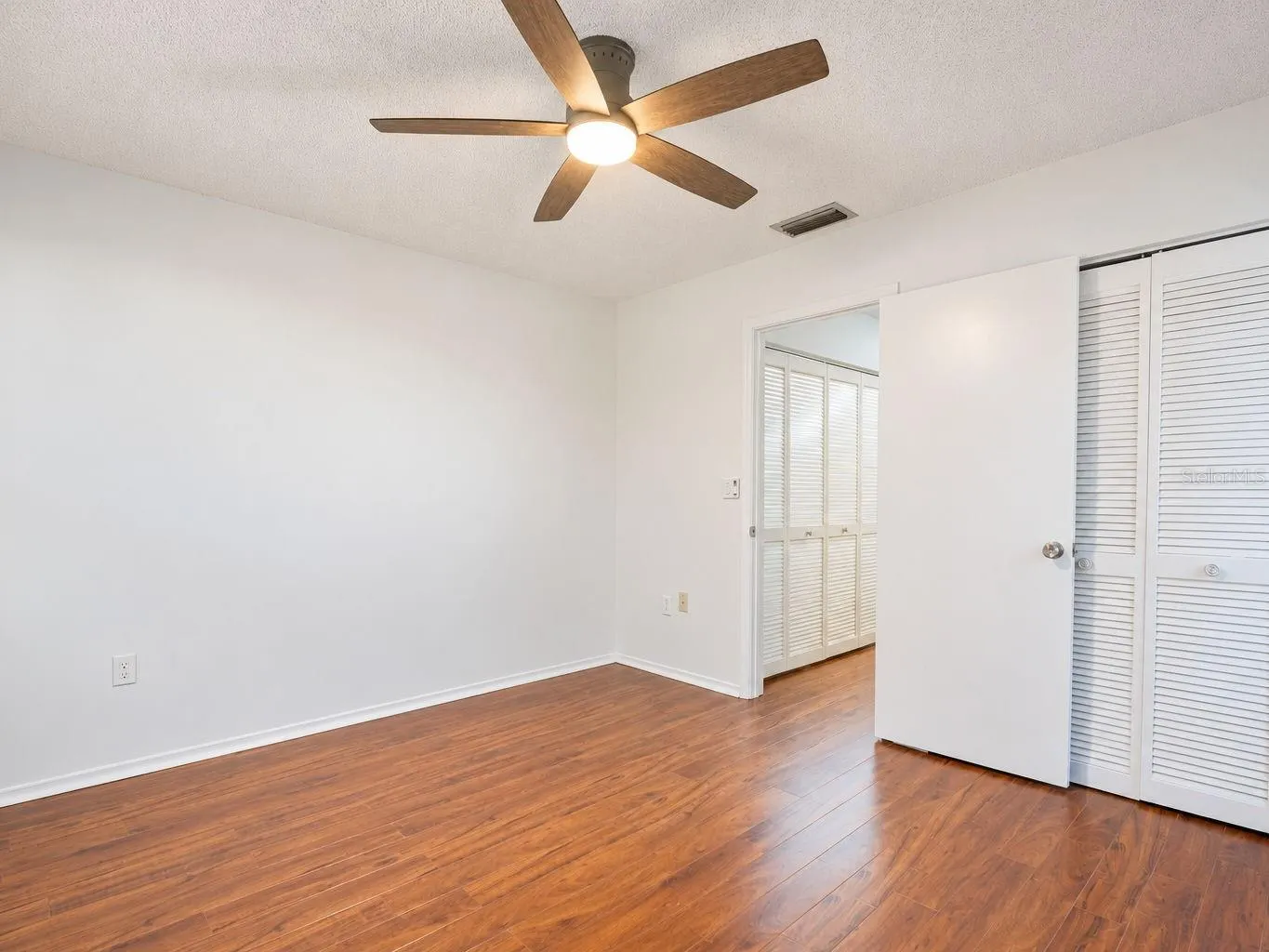 119 PARKSIDE COLONY DR