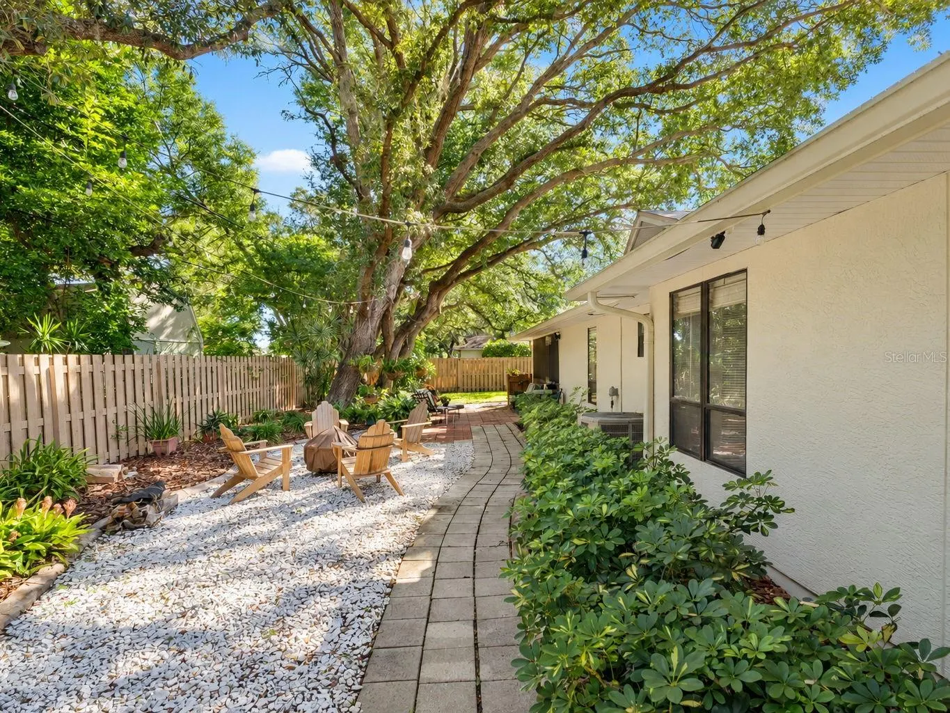 119 PARKSIDE COLONY DR