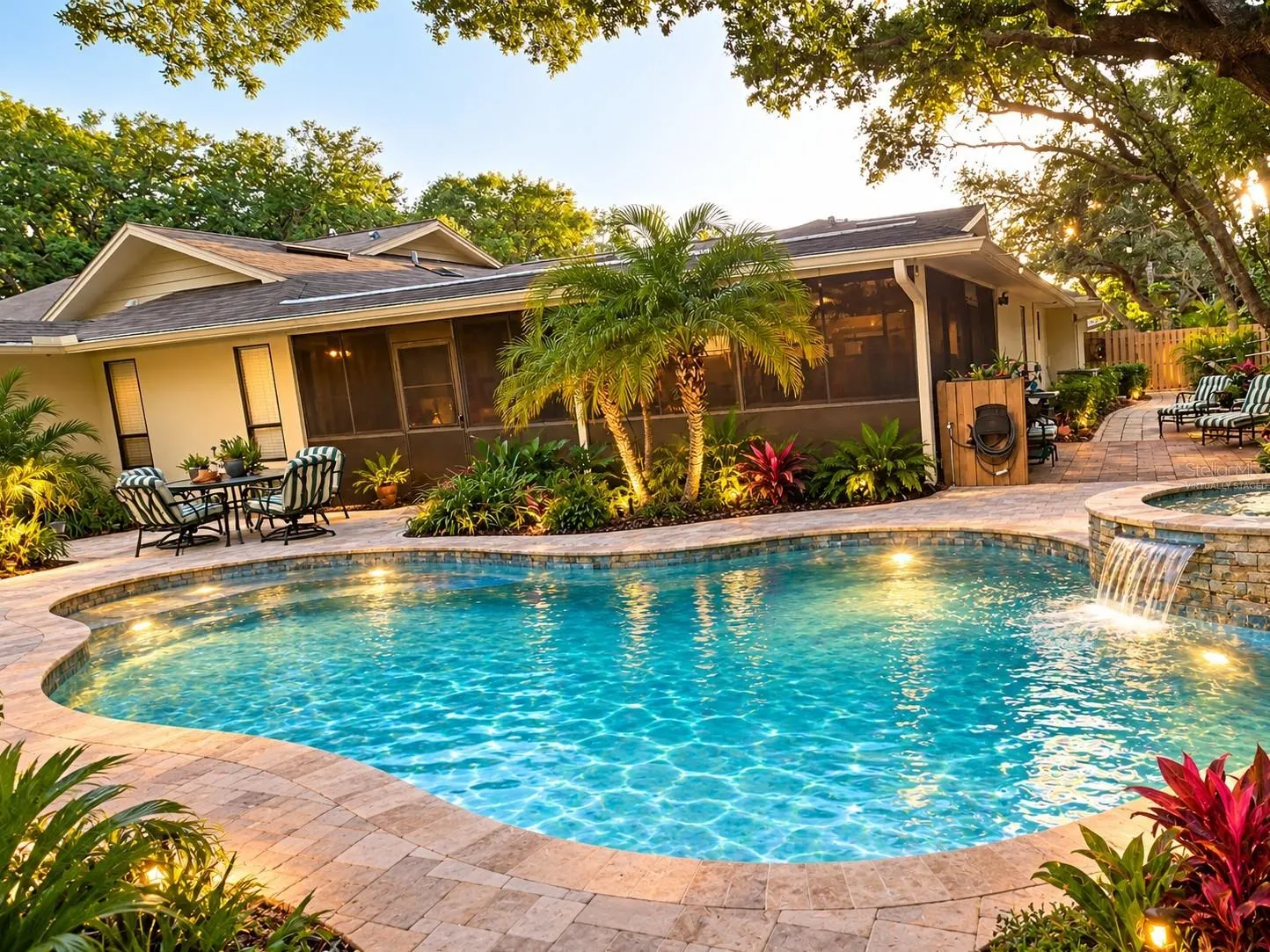 119 PARKSIDE COLONY DR