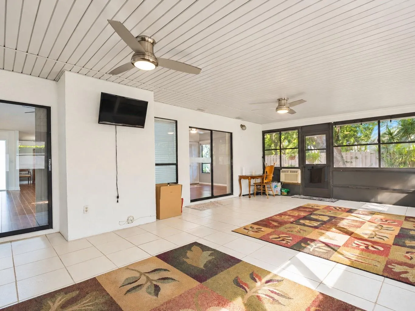 119 PARKSIDE COLONY DR