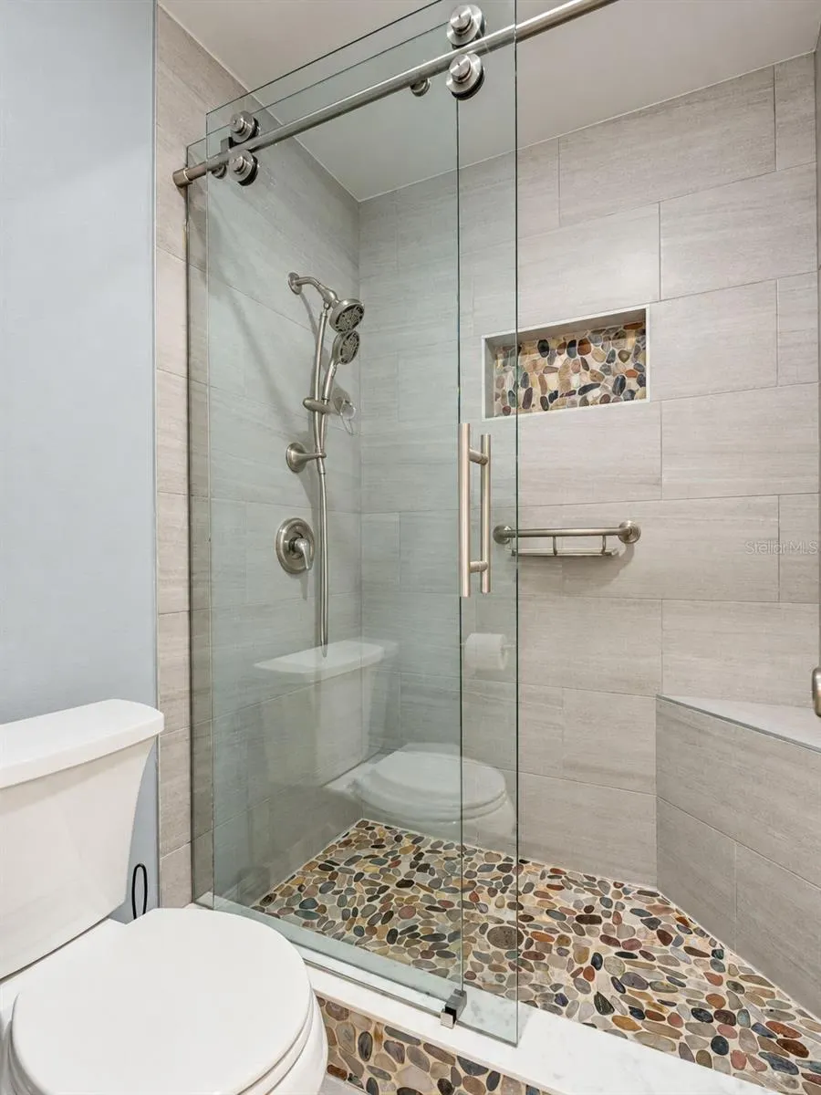119 PARKSIDE COLONY DR