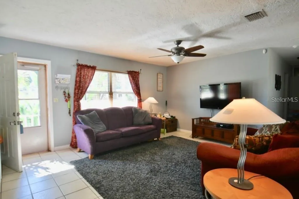 2310 25TH AVE W