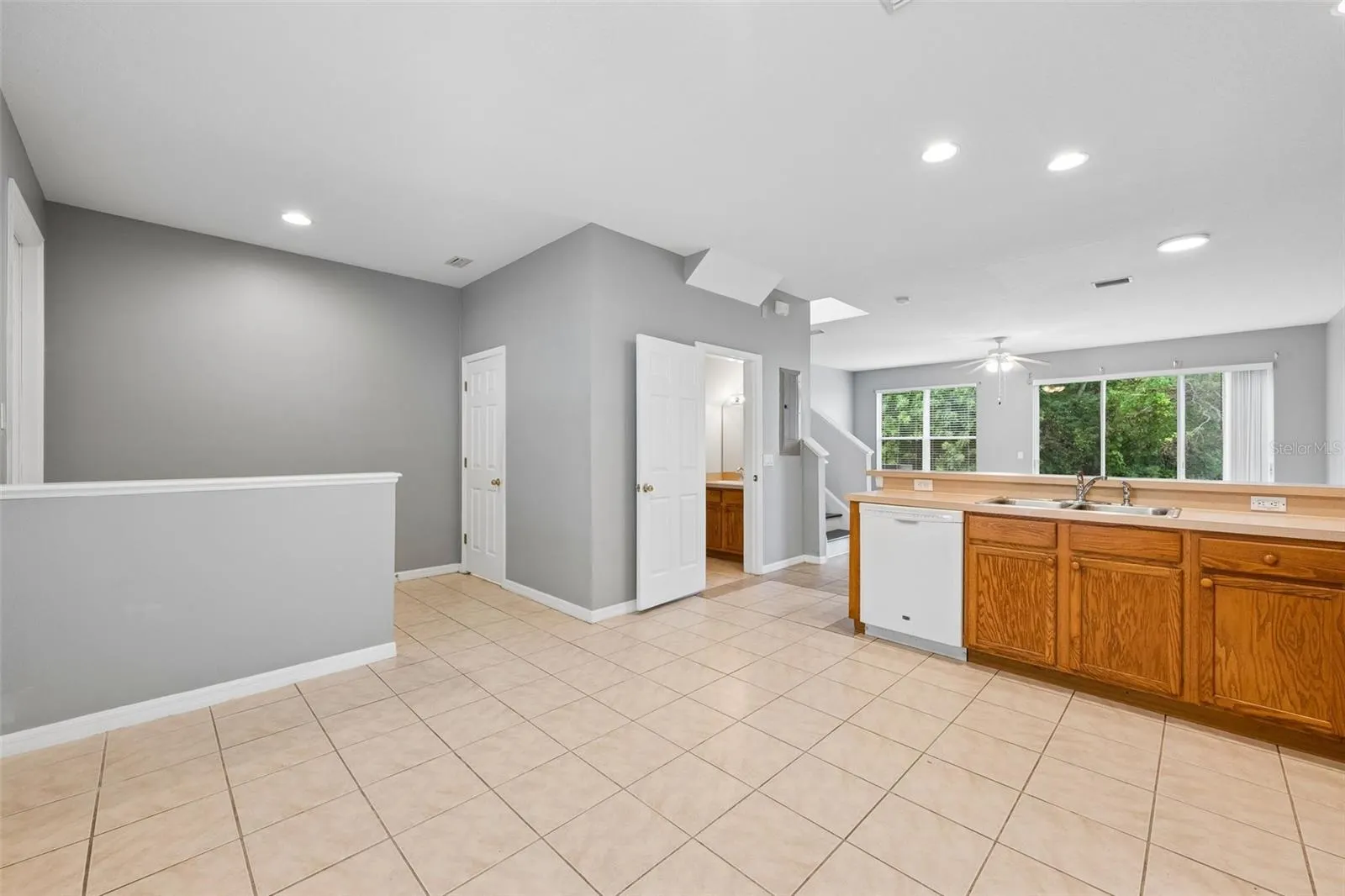 14101 CHRISTIE DR