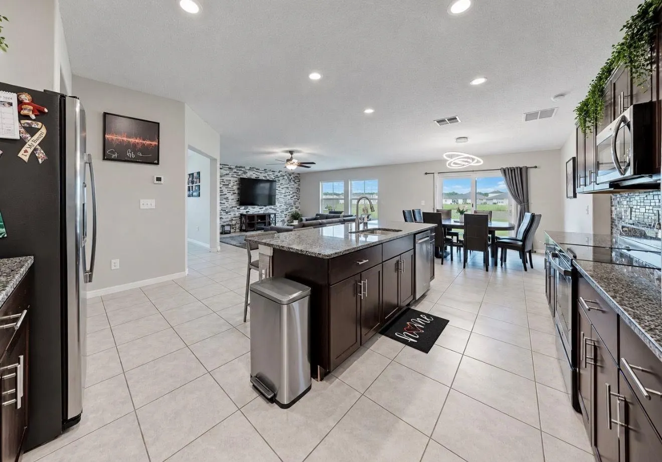 11911 FIELD THISTLE CT