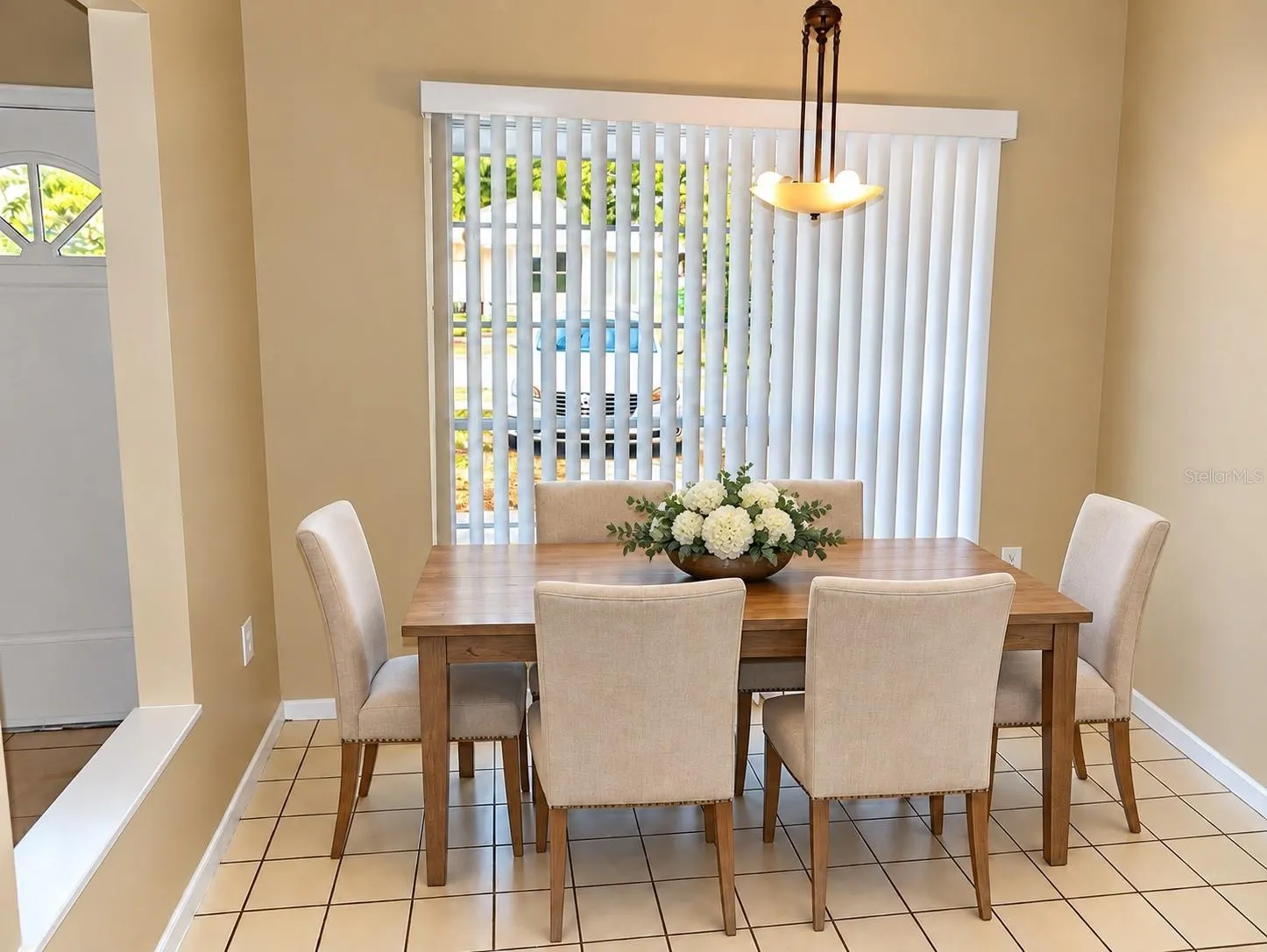 2698 KAVALIER DR