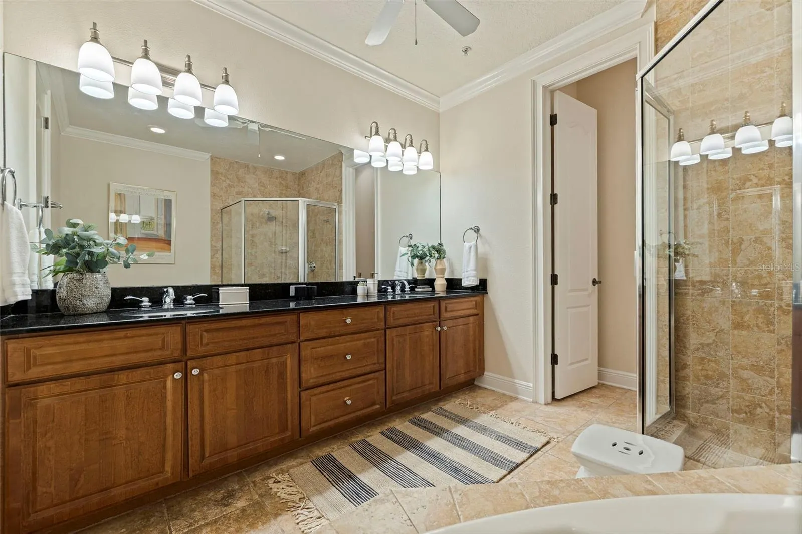 114 E DAVIS BLVD #4 #4