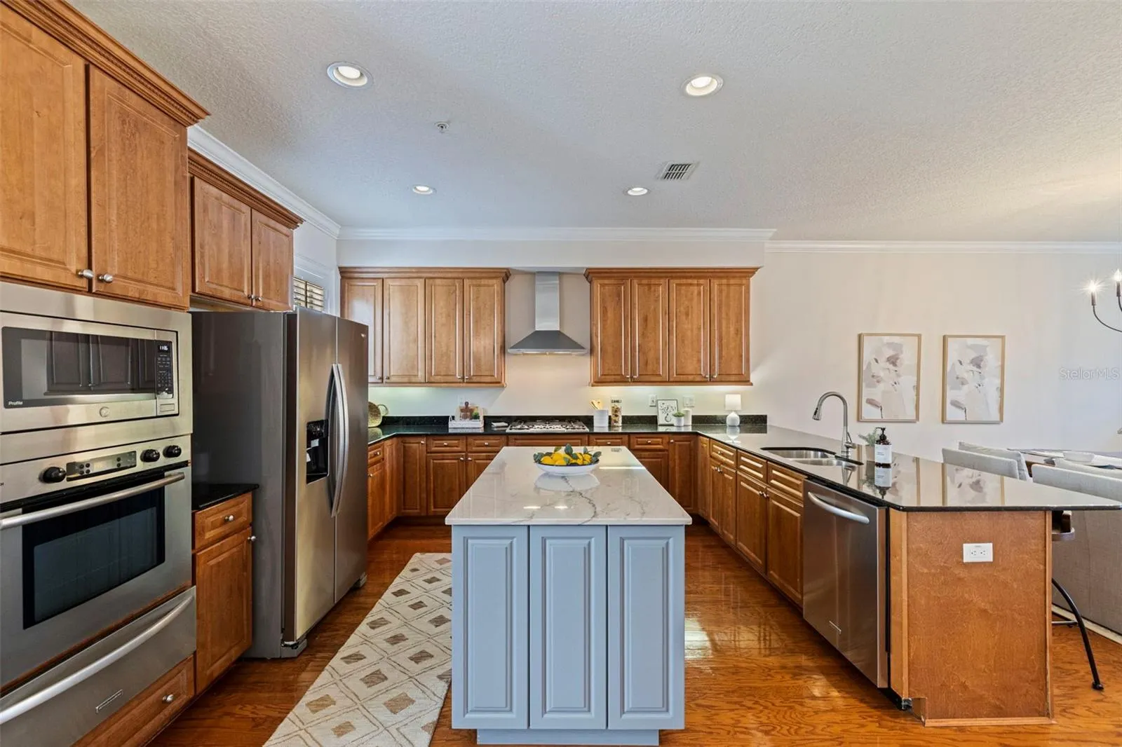114 E DAVIS BLVD #4 #4