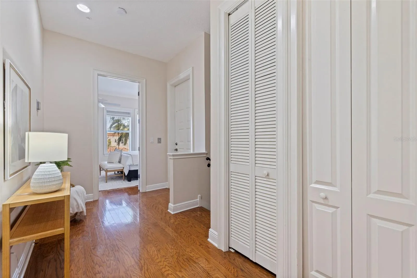 114 E DAVIS BLVD #4 #4