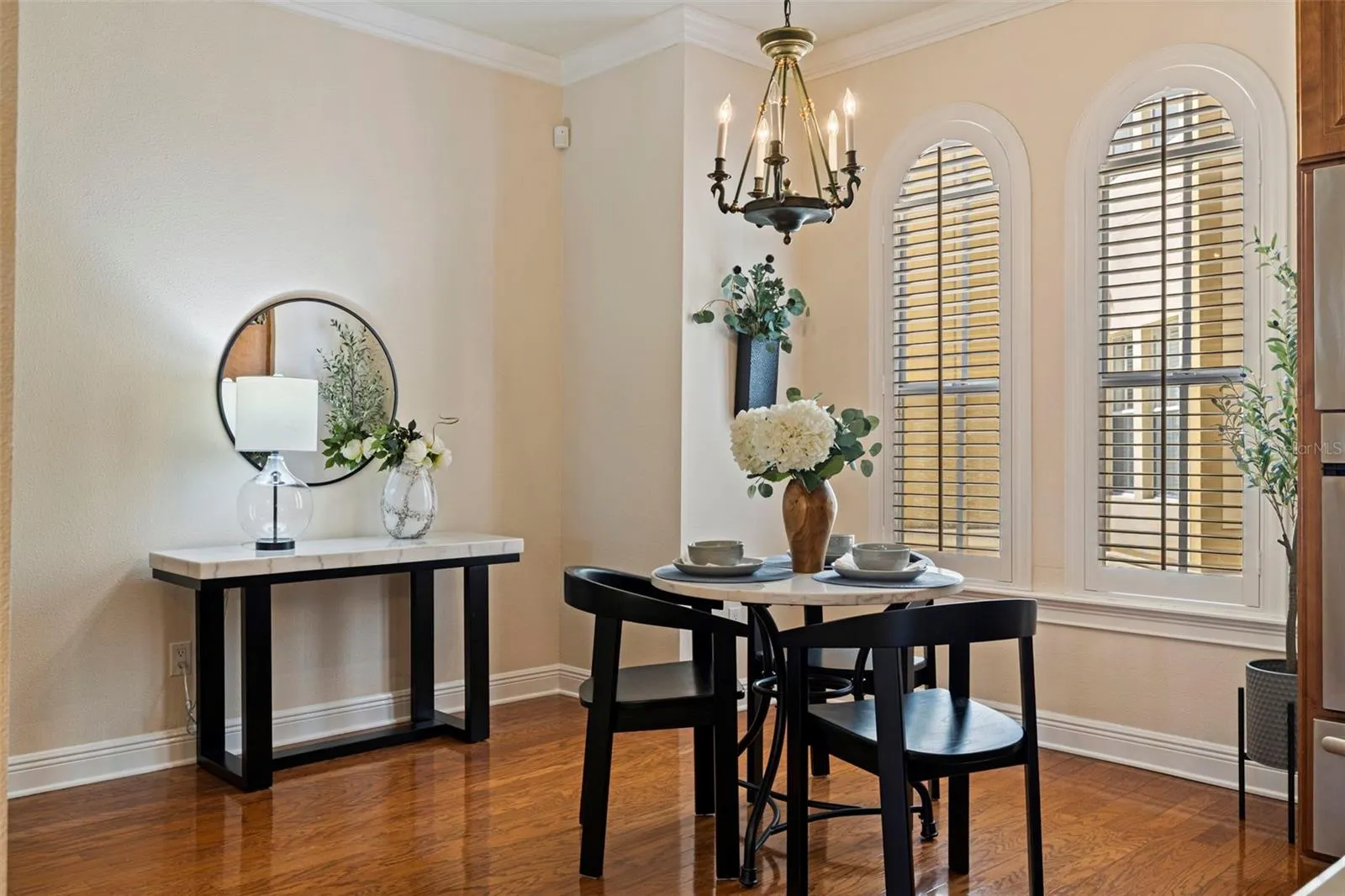 114 E DAVIS BLVD #4 #4