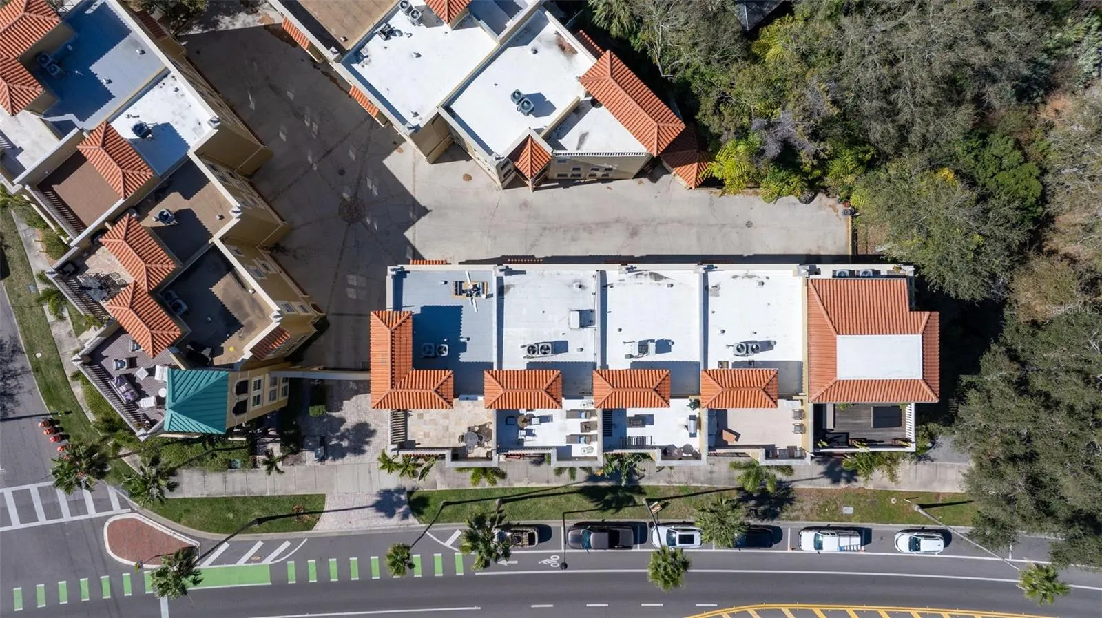 114 E DAVIS BLVD #4 #4