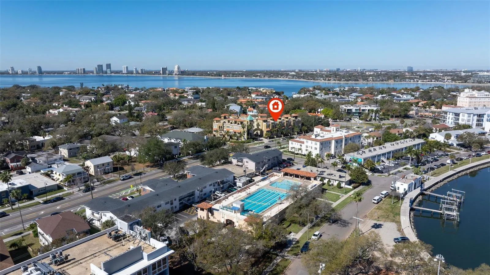 114 E DAVIS BLVD #4 #4
