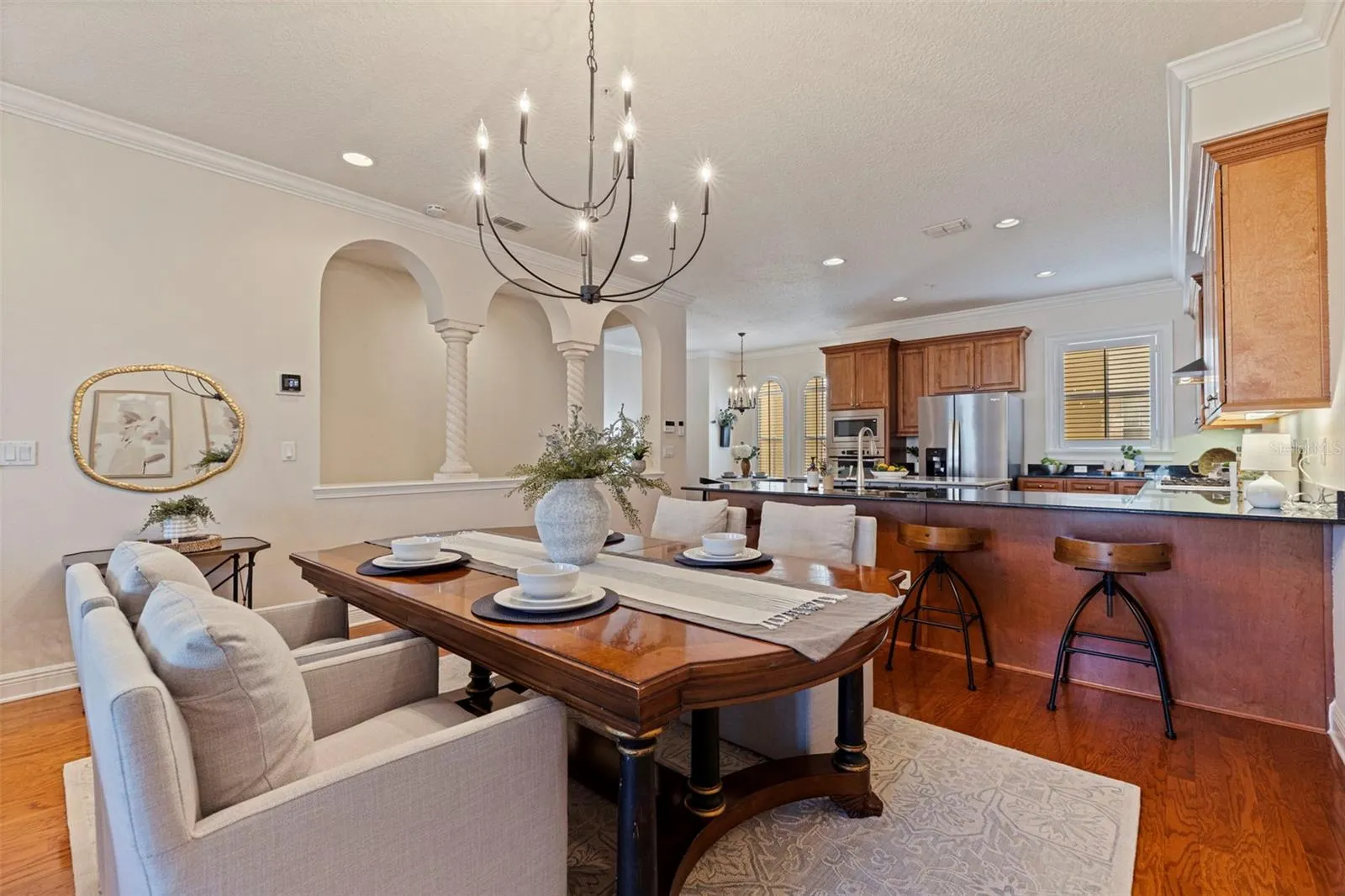 114 E DAVIS BLVD #4 #4
