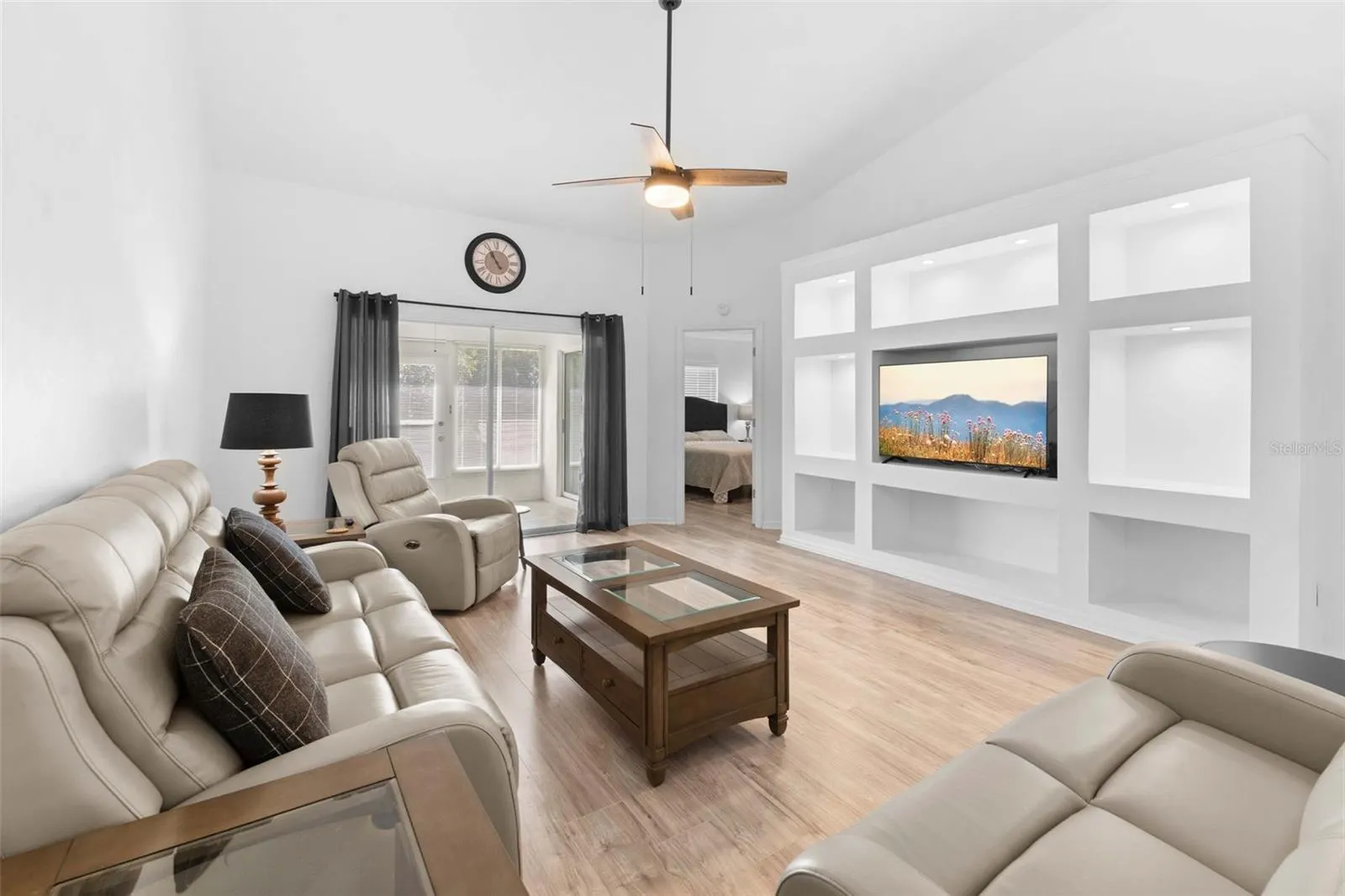 3571 N TIMOTHY TER