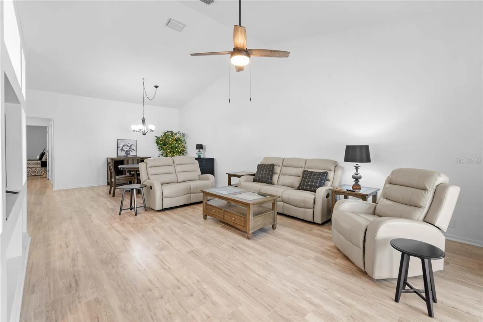 3571 N TIMOTHY TER
