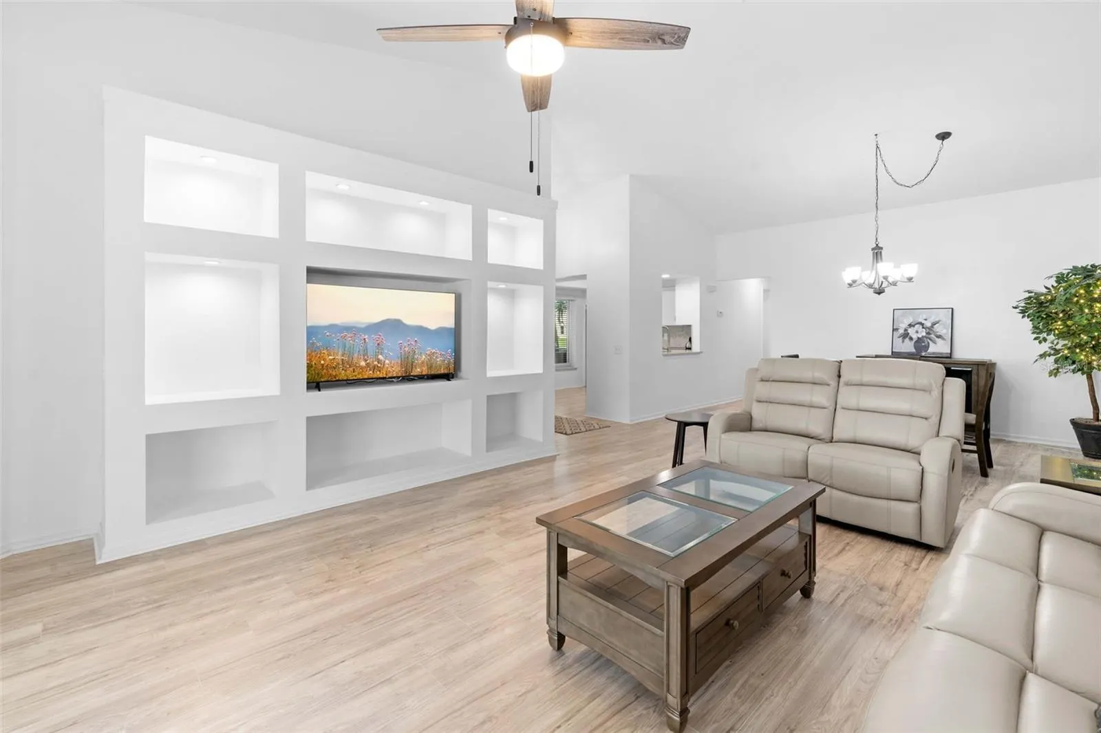 3571 N TIMOTHY TER