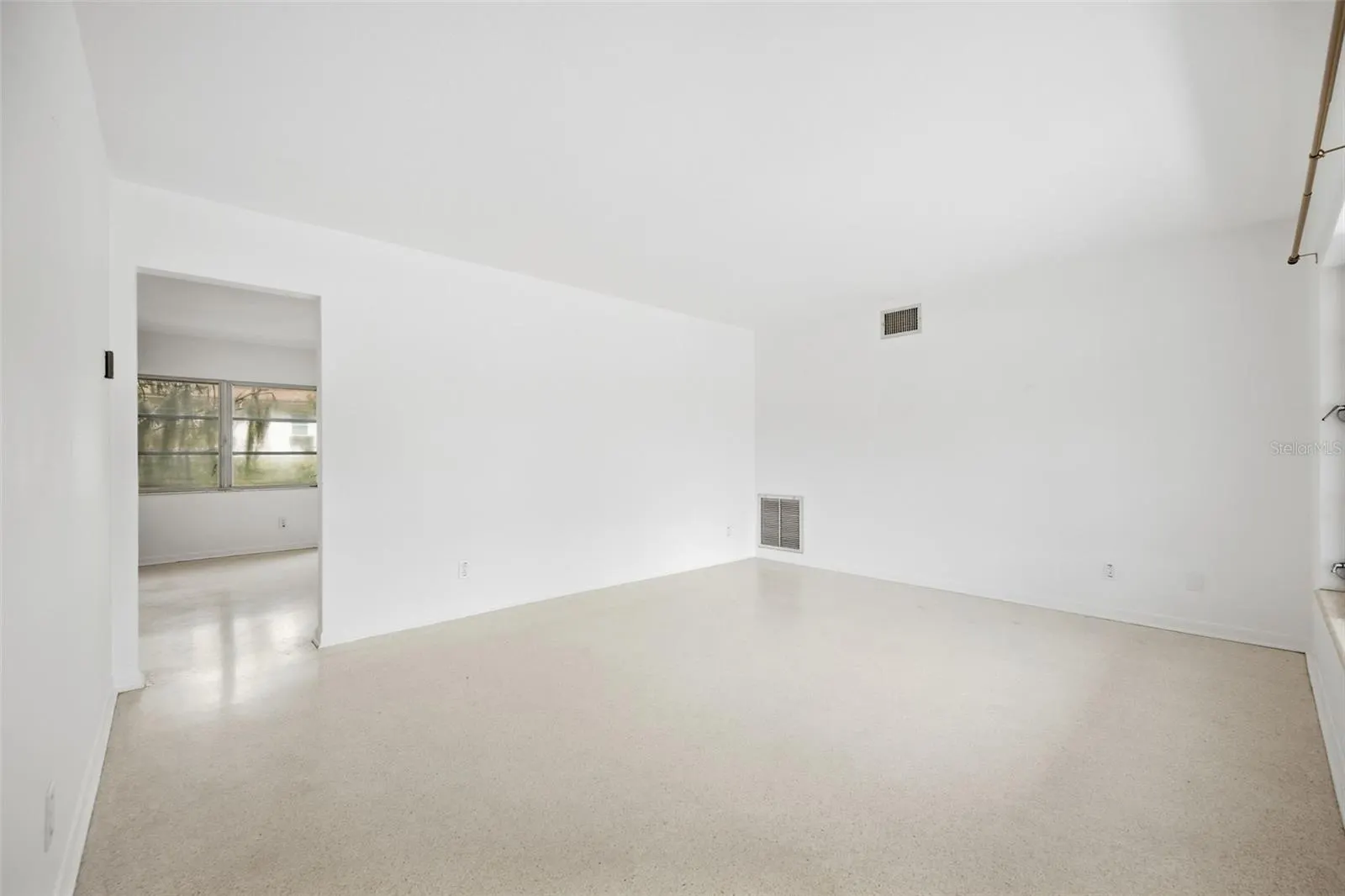 314 DEER PARK AVE