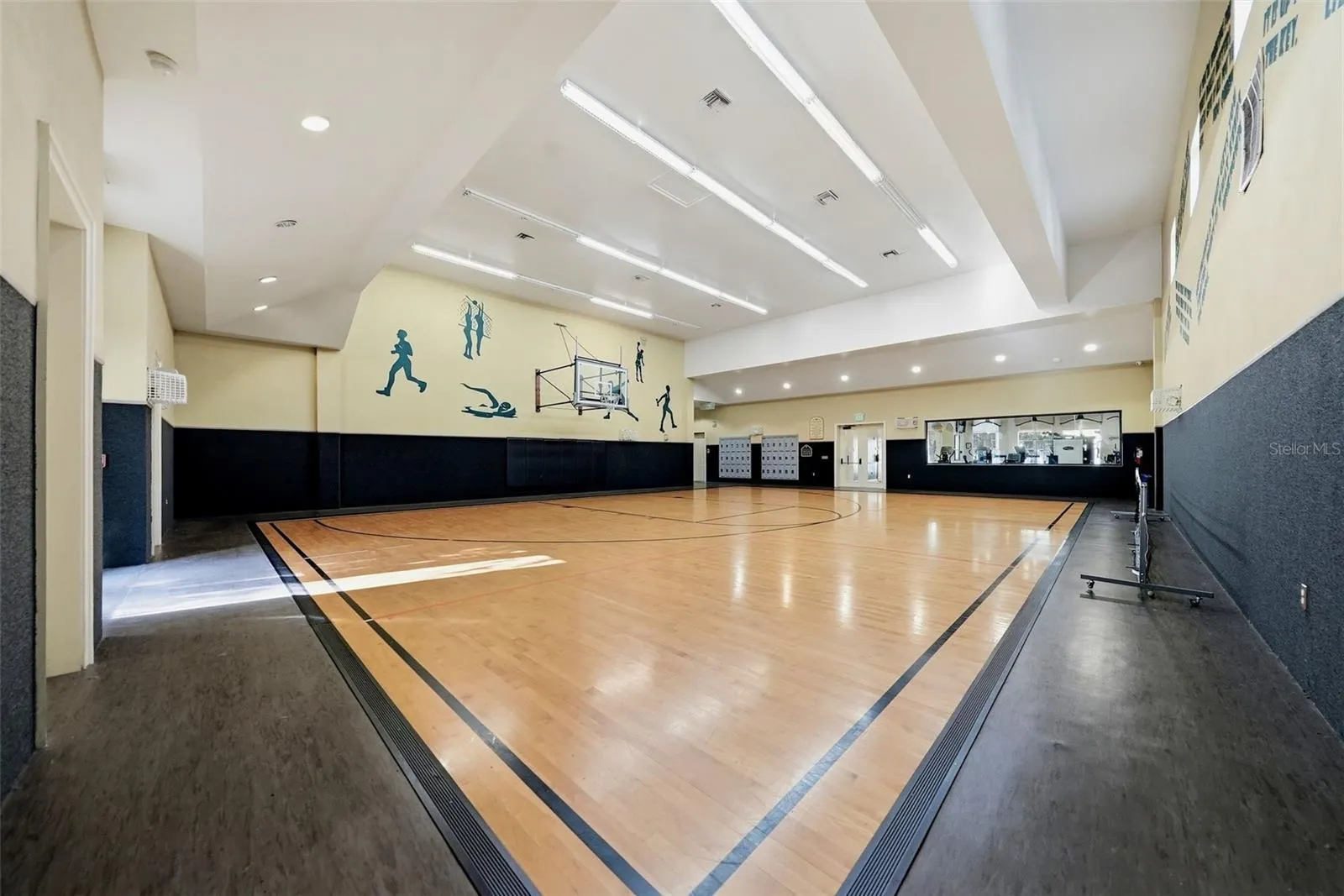 10209 COURTNEY PALMS BLVD #301 #301