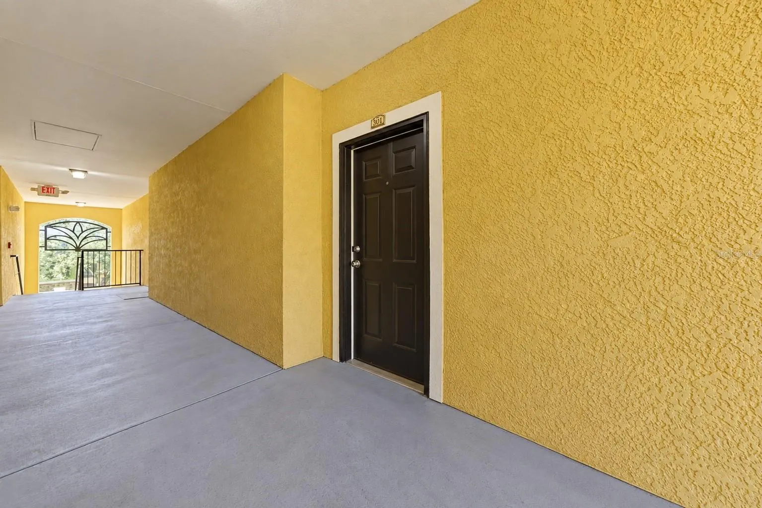 10209 COURTNEY PALMS BLVD #301 #301