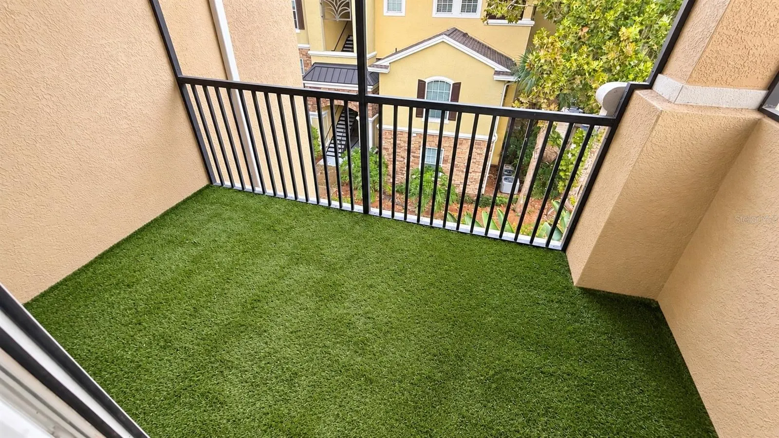 10209 COURTNEY PALMS BLVD #301 #301